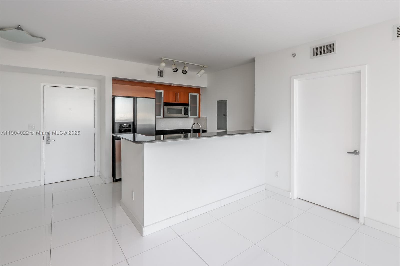 325 S Biscayne Blvd # 1722, Miami FL 33131 — 20