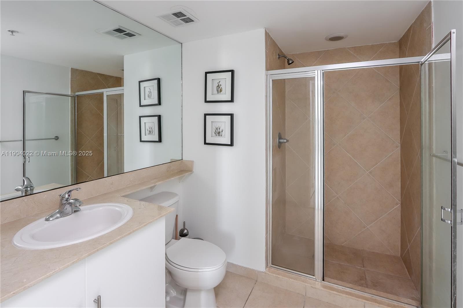 325 S Biscayne Blvd # 1722, Miami FL 33131 — 9
