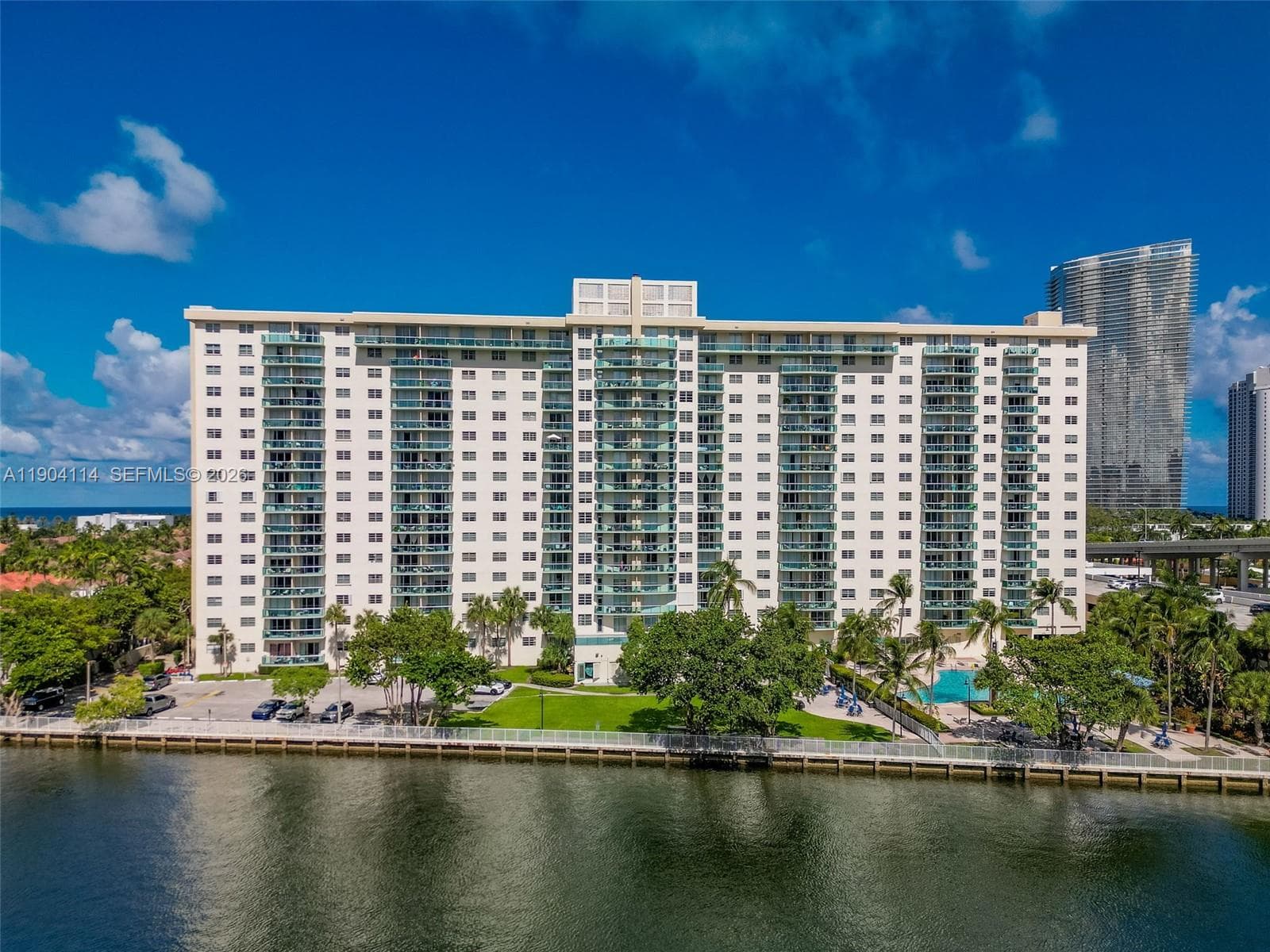 19390 Collins Ave # 209, Sunny Isles Beach FL 33160 — 33