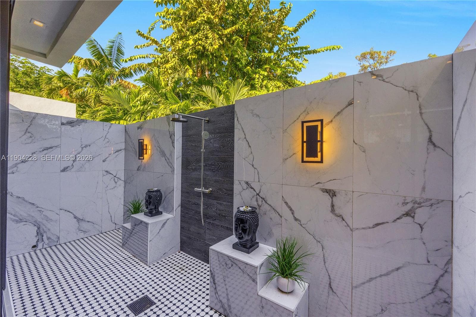 3764 Carmen Ct, Miami FL 33133 — 27