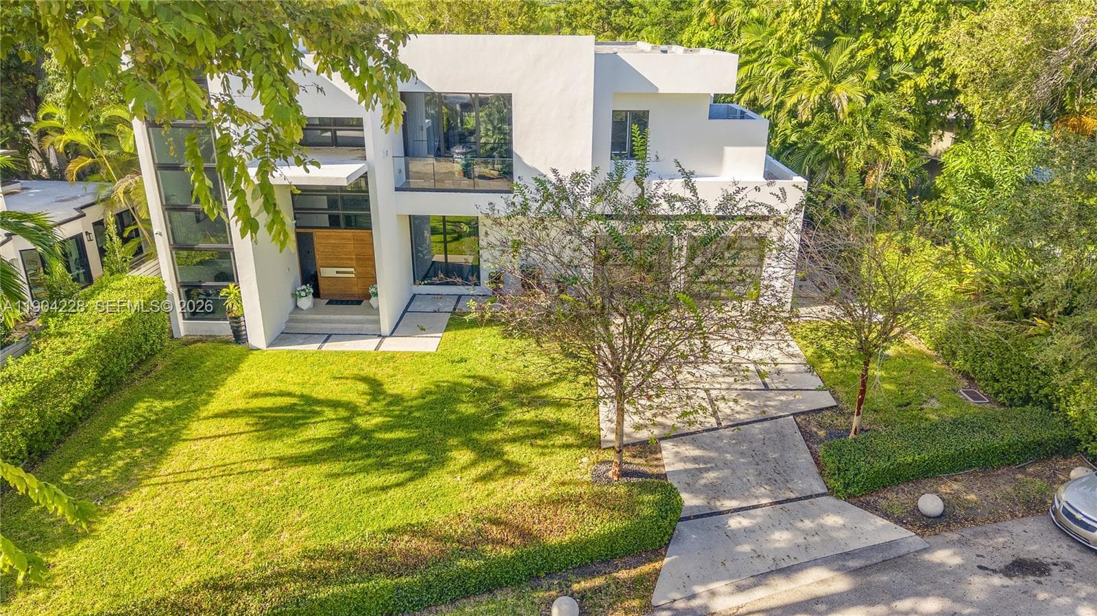 3764 Carmen Ct, Miami FL 33133 — 2