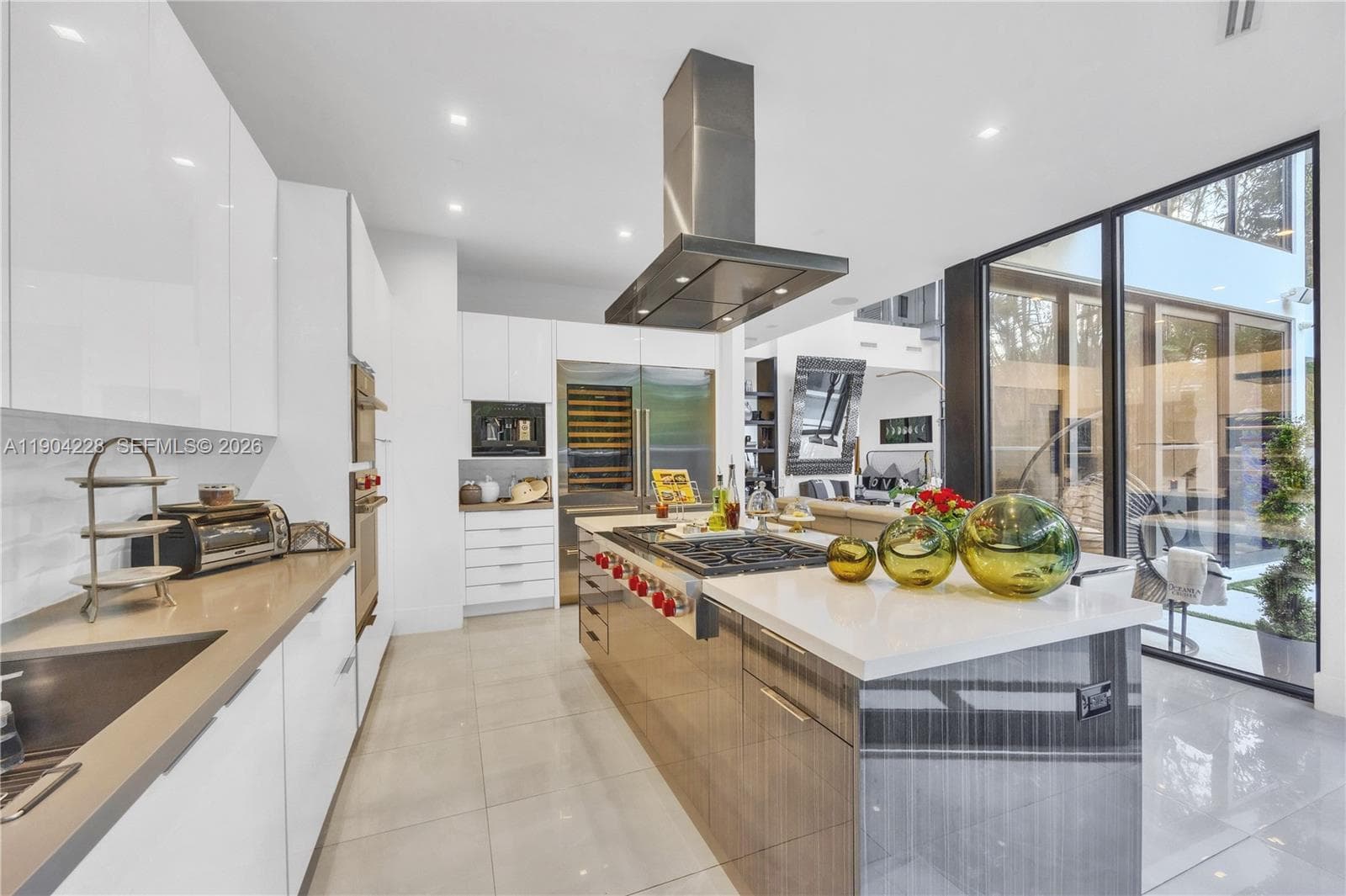3764 Carmen Ct, Miami FL 33133 — 10