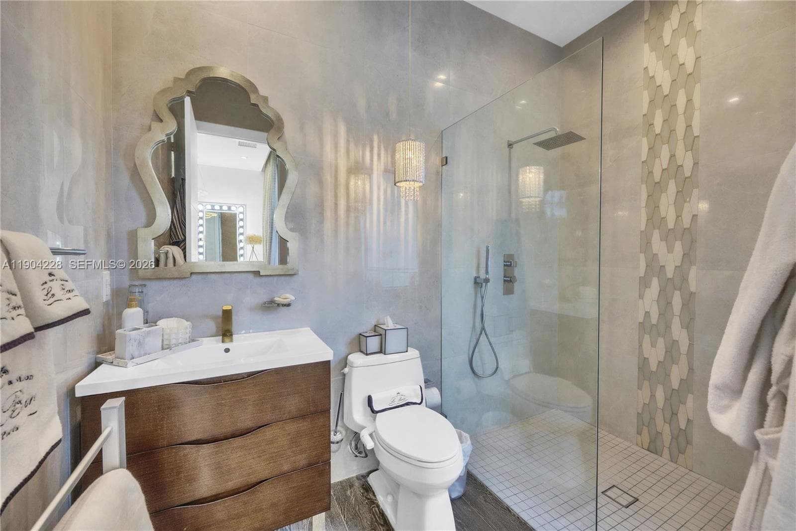 3764 Carmen Ct, Miami FL 33133 — 33