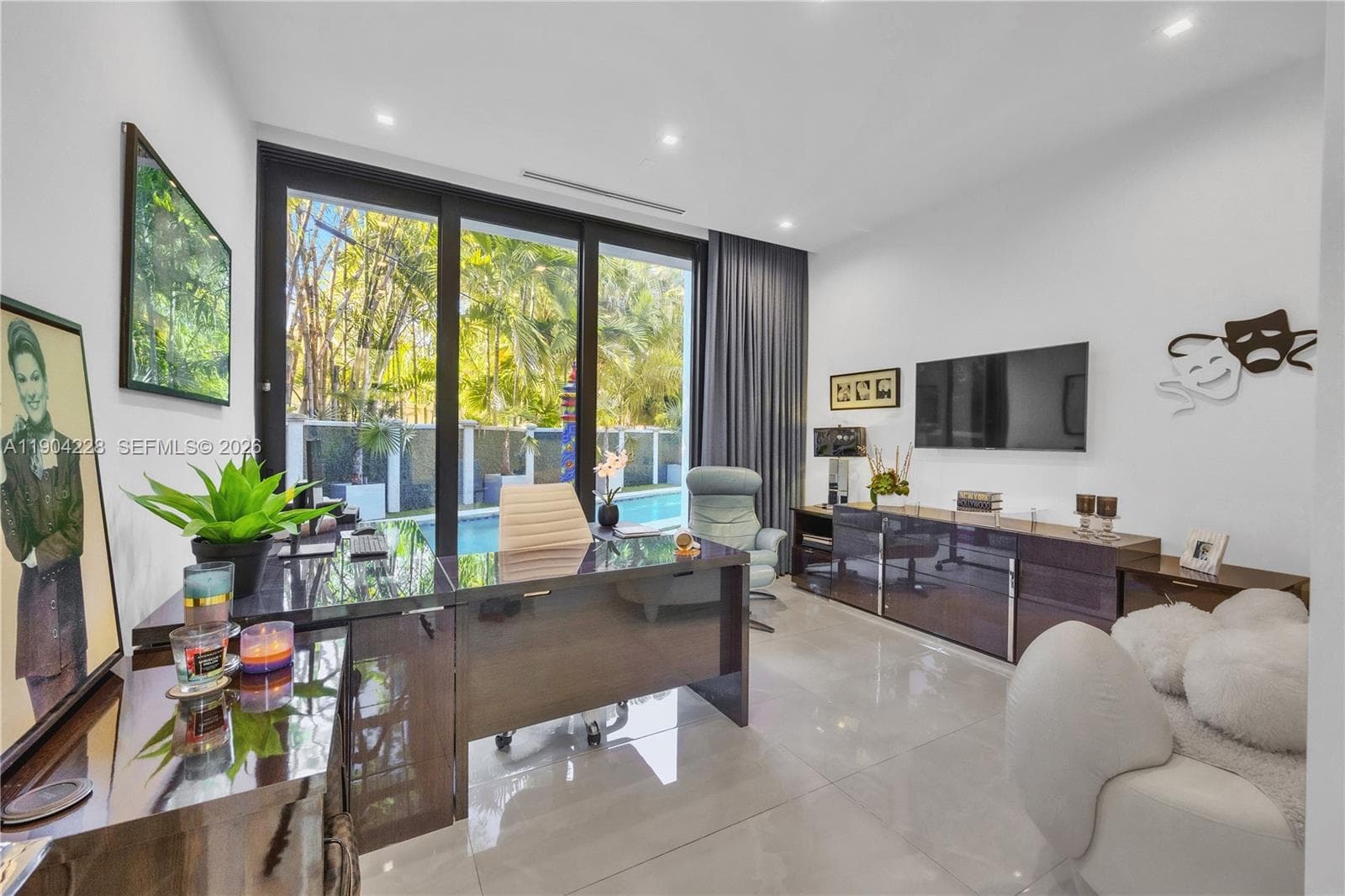 3764 Carmen Ct, Miami FL 33133 — 15