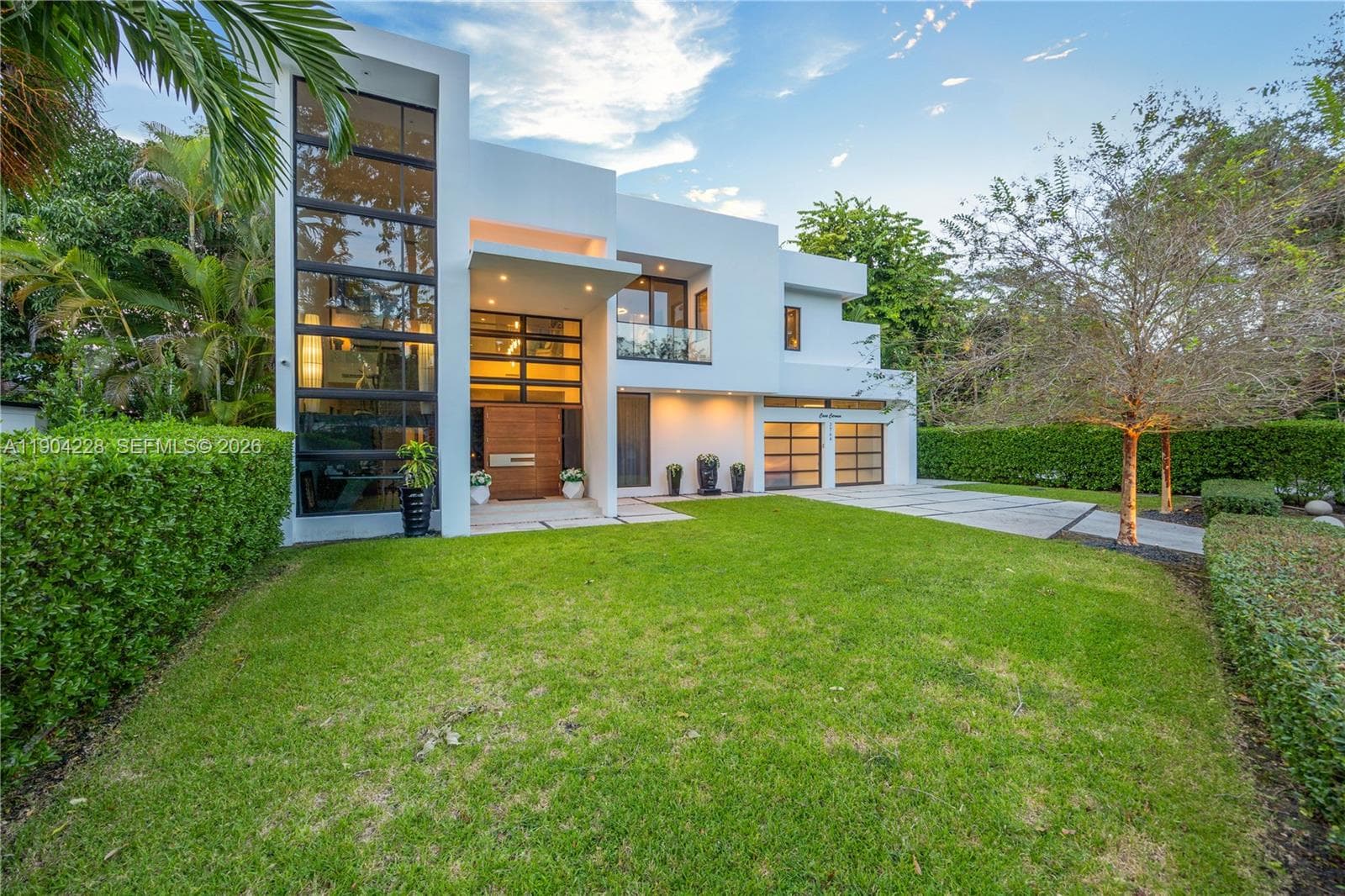 3764 Carmen Ct, Miami FL 33133 — 44
