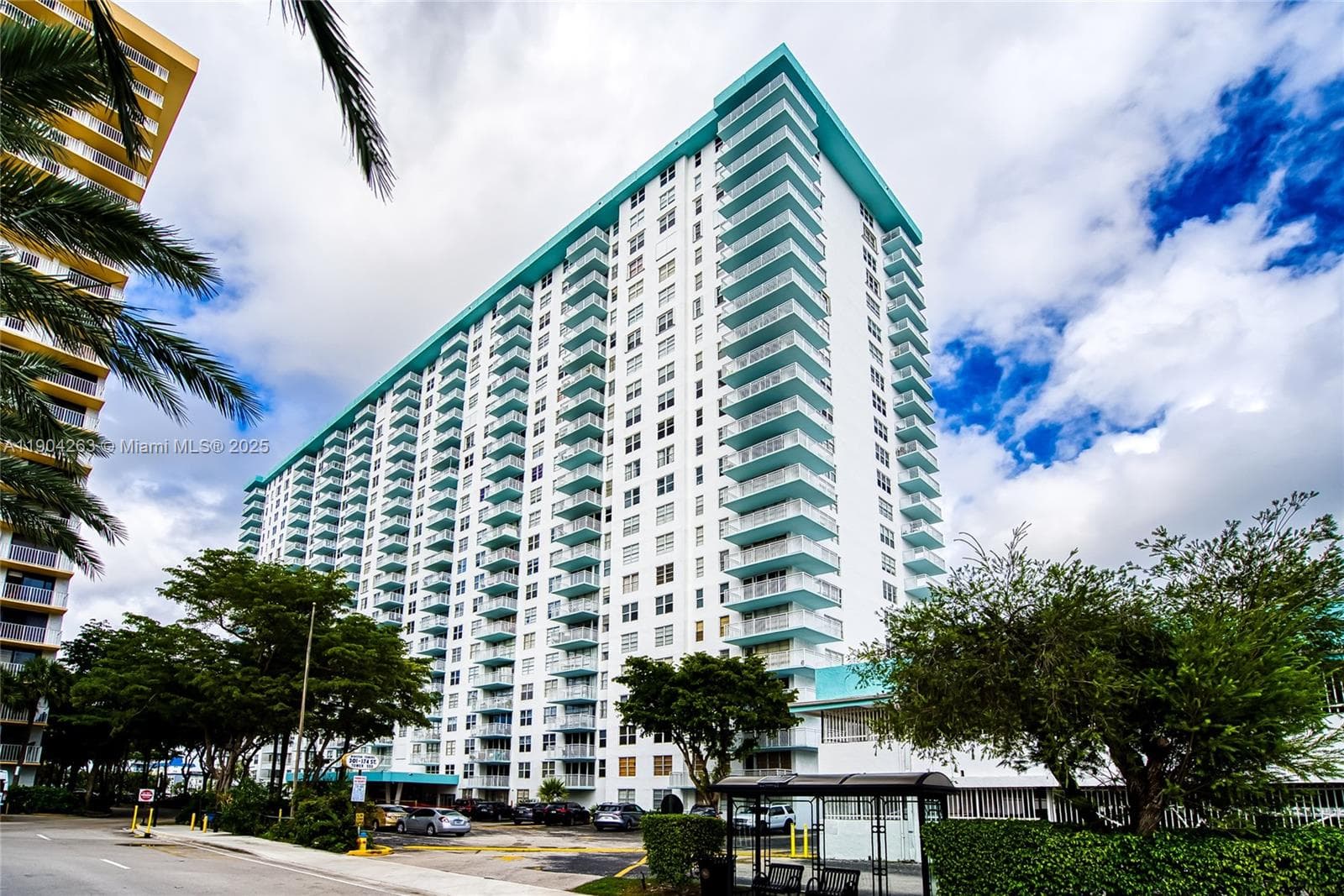 301 174th St # 2208, Sunny Isles Beach FL 33160 — 2