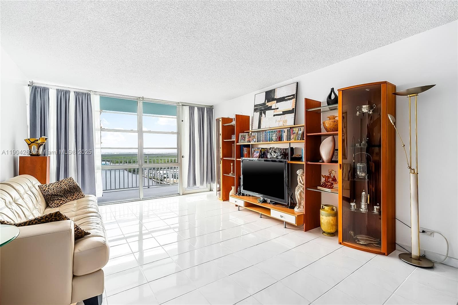 301 174th St # 2208, Sunny Isles Beach FL 33160 — 13