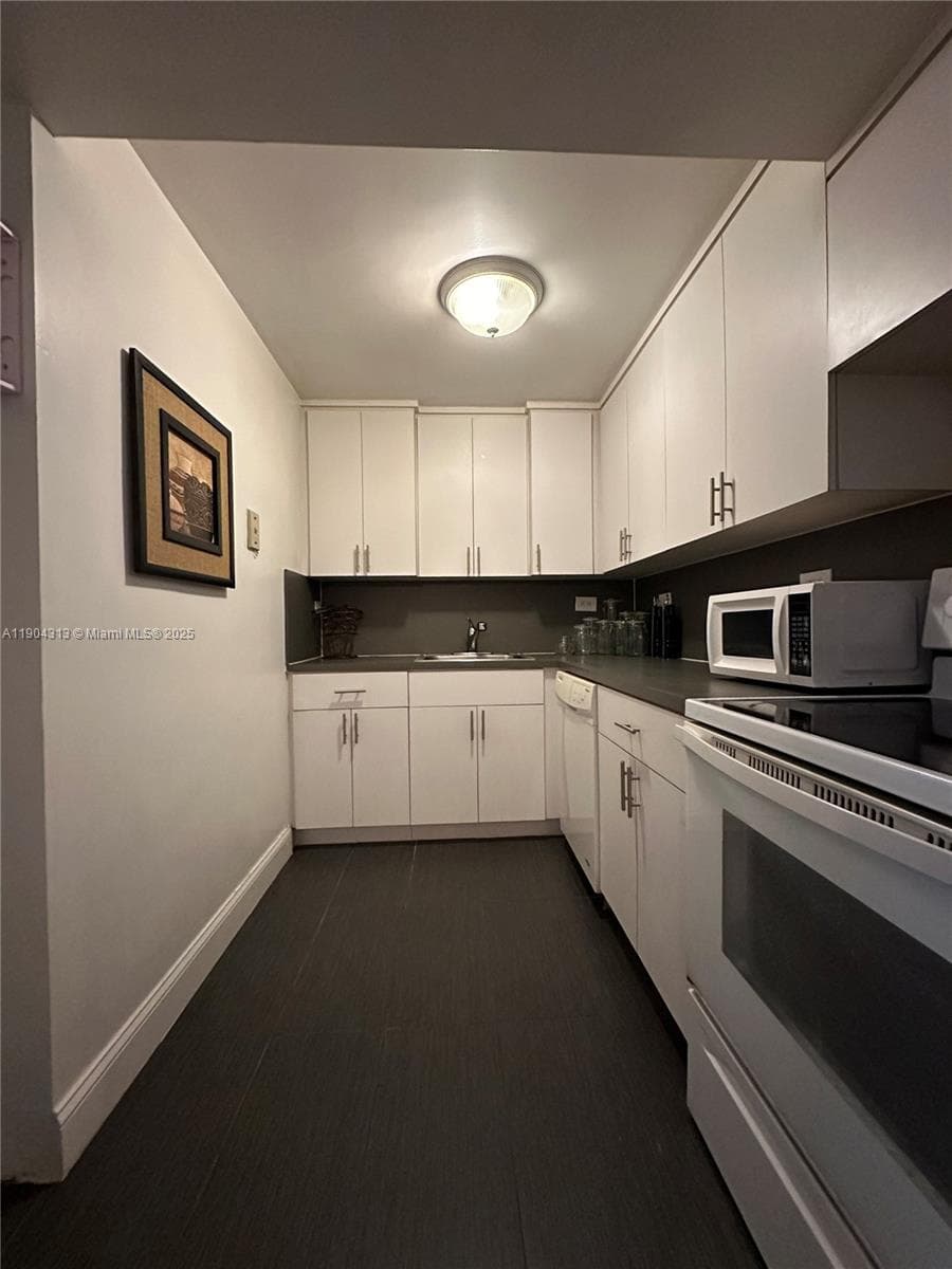 1720 NW N River Dr # 305, Miami FL 33125 — 10