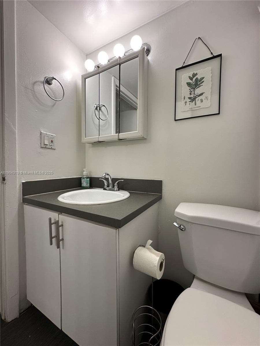 1720 NW N River Dr # 305, Miami FL 33125 — 8