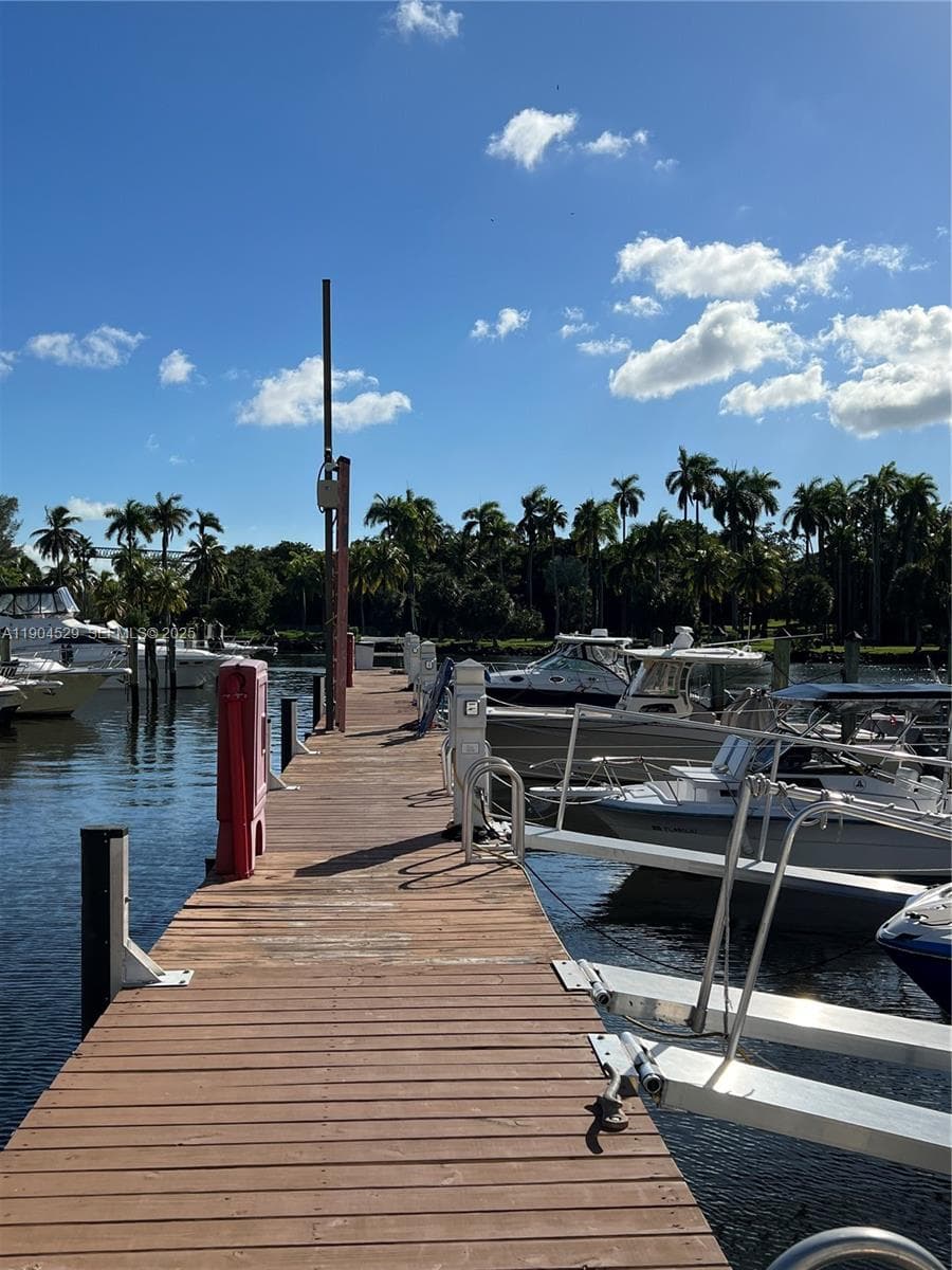 1700 NW North River Dr. #51, Miami FL 33125 — 2