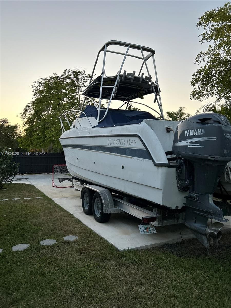 1700 NW North River Dr. #51, Miami FL 33125 — 22