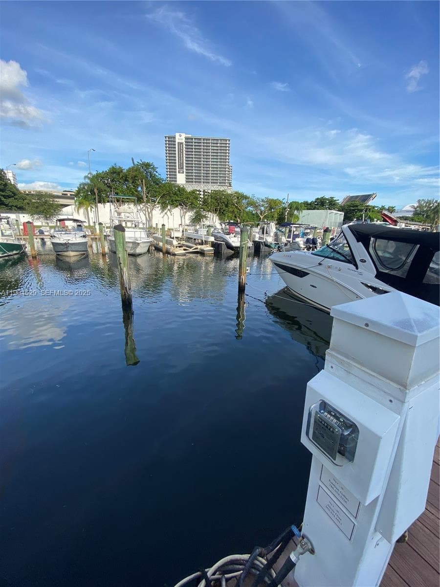 1700 NW North River Dr. #51, Miami FL 33125 — 5