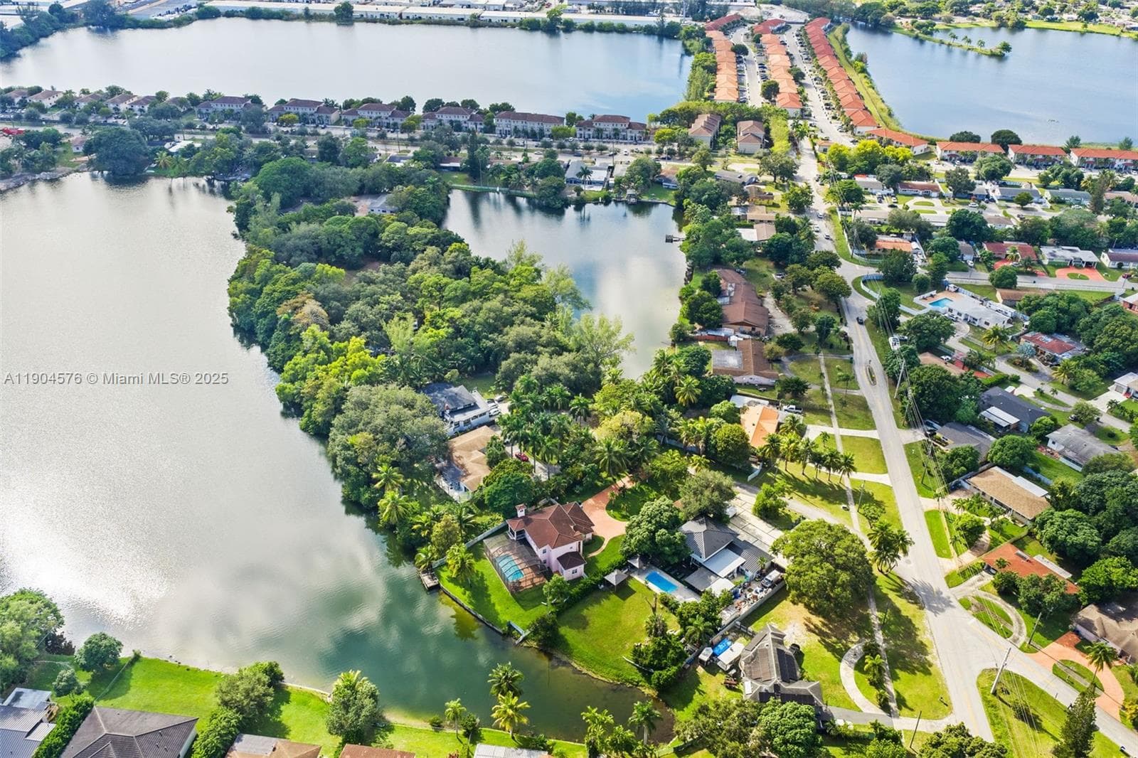 14141 NW 14th Dr, Miami FL 33167 — 13