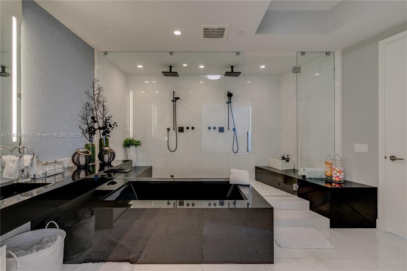 18555 Collins Ave # 2403, Sunny Isles Beach FL 33160 — 24
