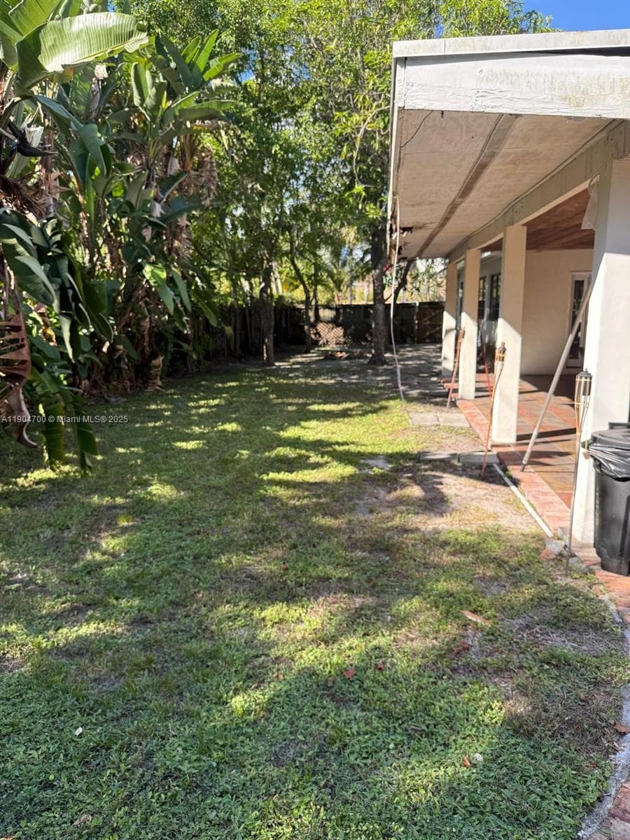 5600 SW 74th Ct, Miami FL 33143 — 5