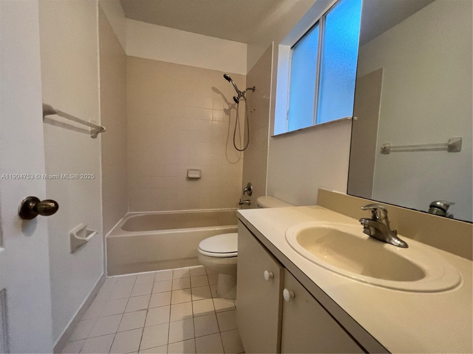 8564 SW 214th Way, Cutler Bay FL 33189 — 16
