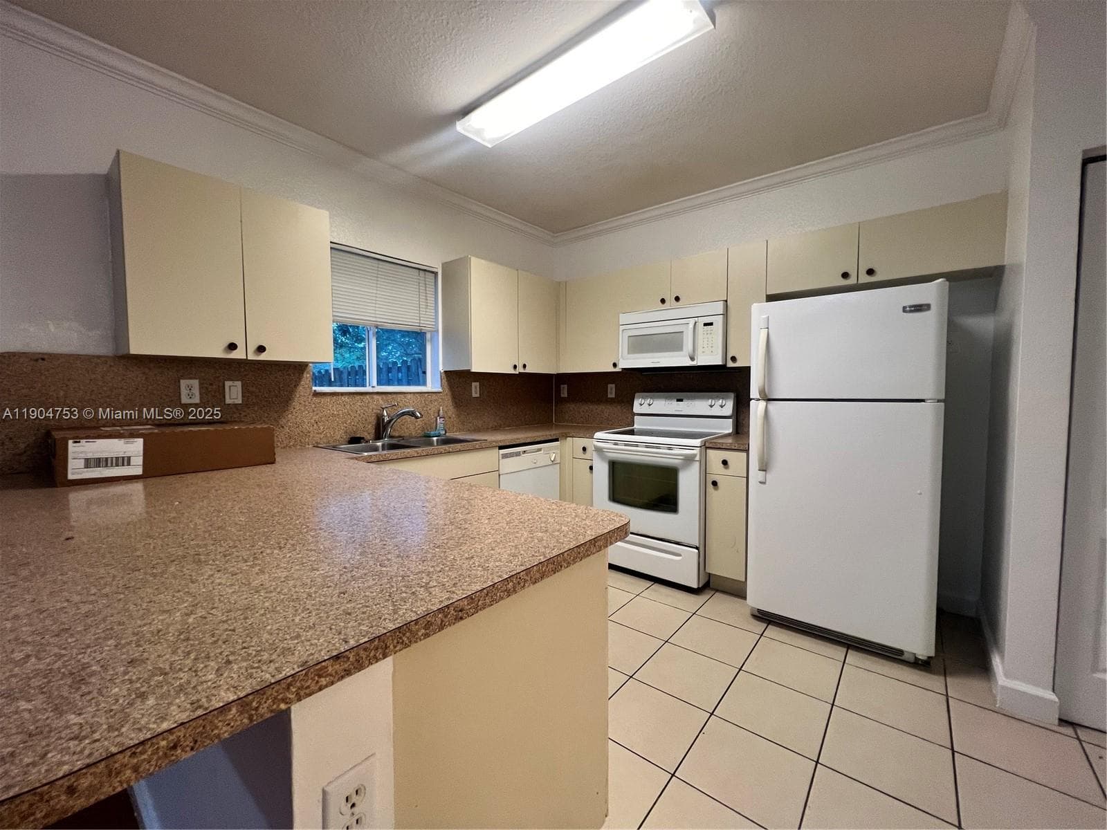 8564 SW 214th Way, Cutler Bay FL 33189 — 24