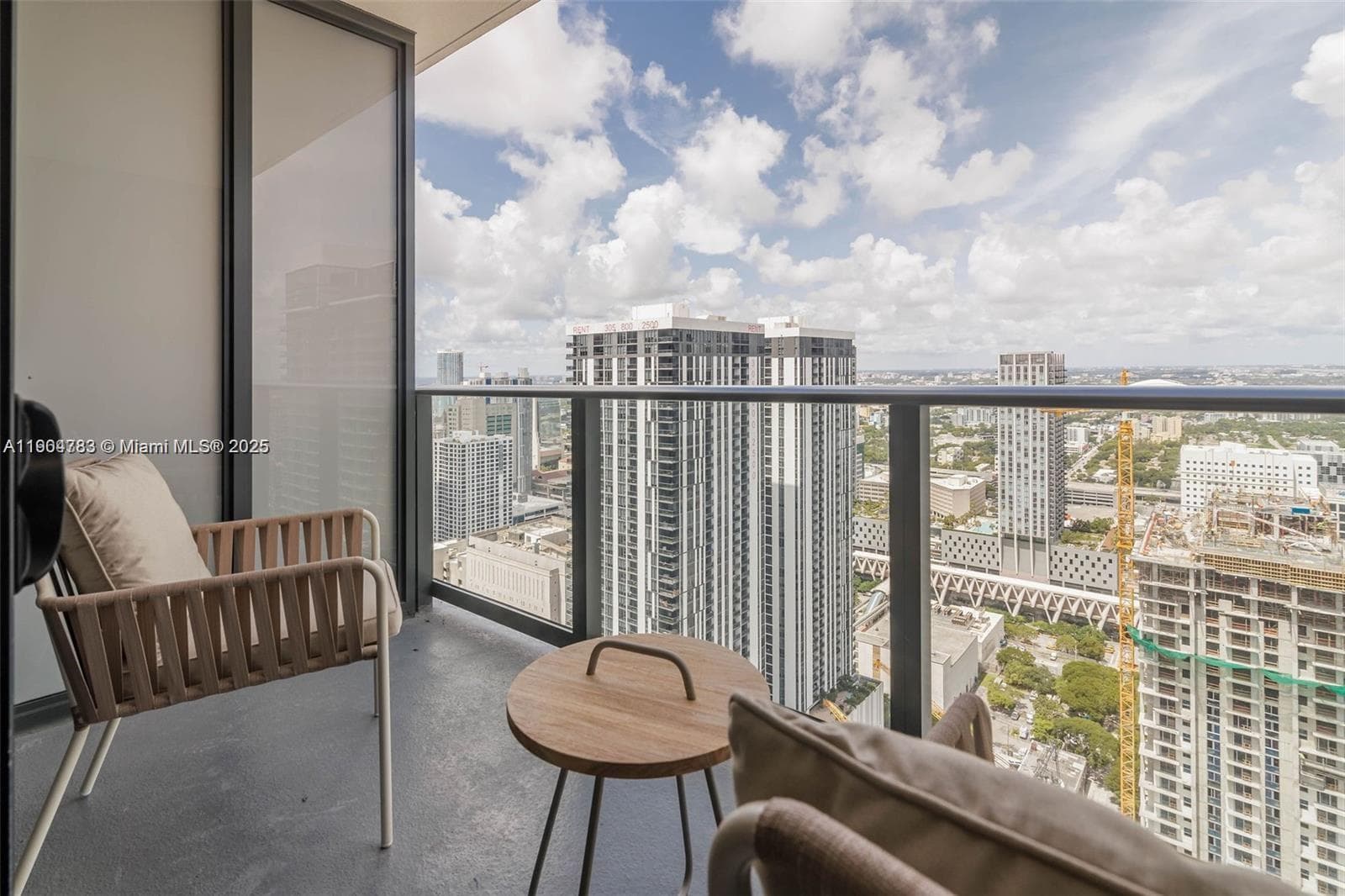 159 NE 6th St # 3404, Miami FL 33132 — 20