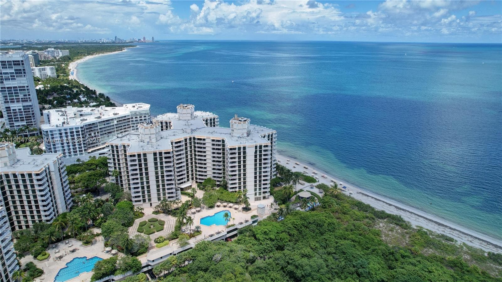 1121 Crandon Blvd # D608, Key Biscayne FL 33149 — 22