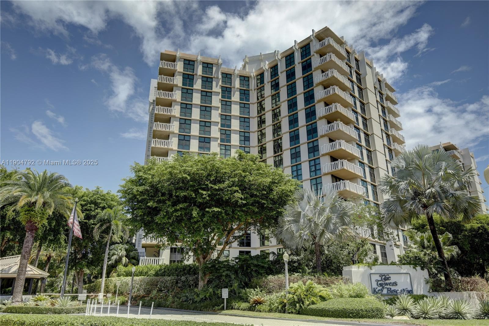 1121 Crandon Blvd # D608, Key Biscayne FL 33149 — 1