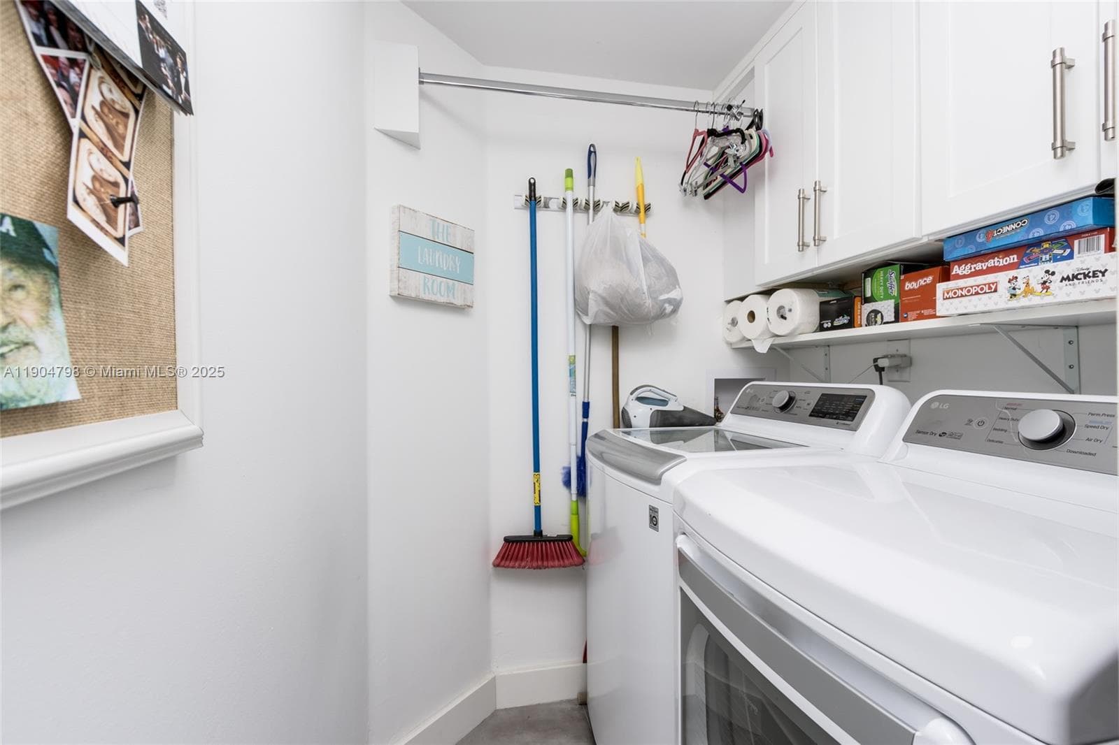 3370 Hidden Bay Dr # 303, Aventura FL 33180 — 36