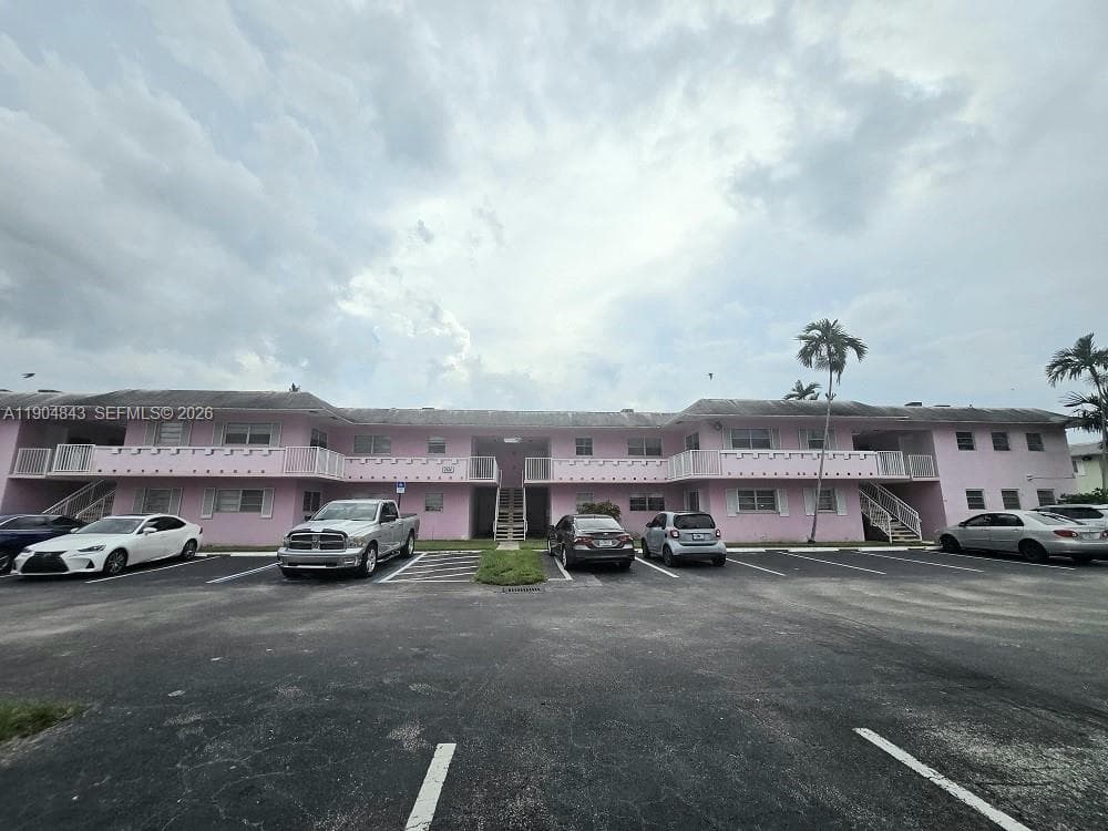 7520 SW 82nd St # G118, Miami FL 33143 — 23