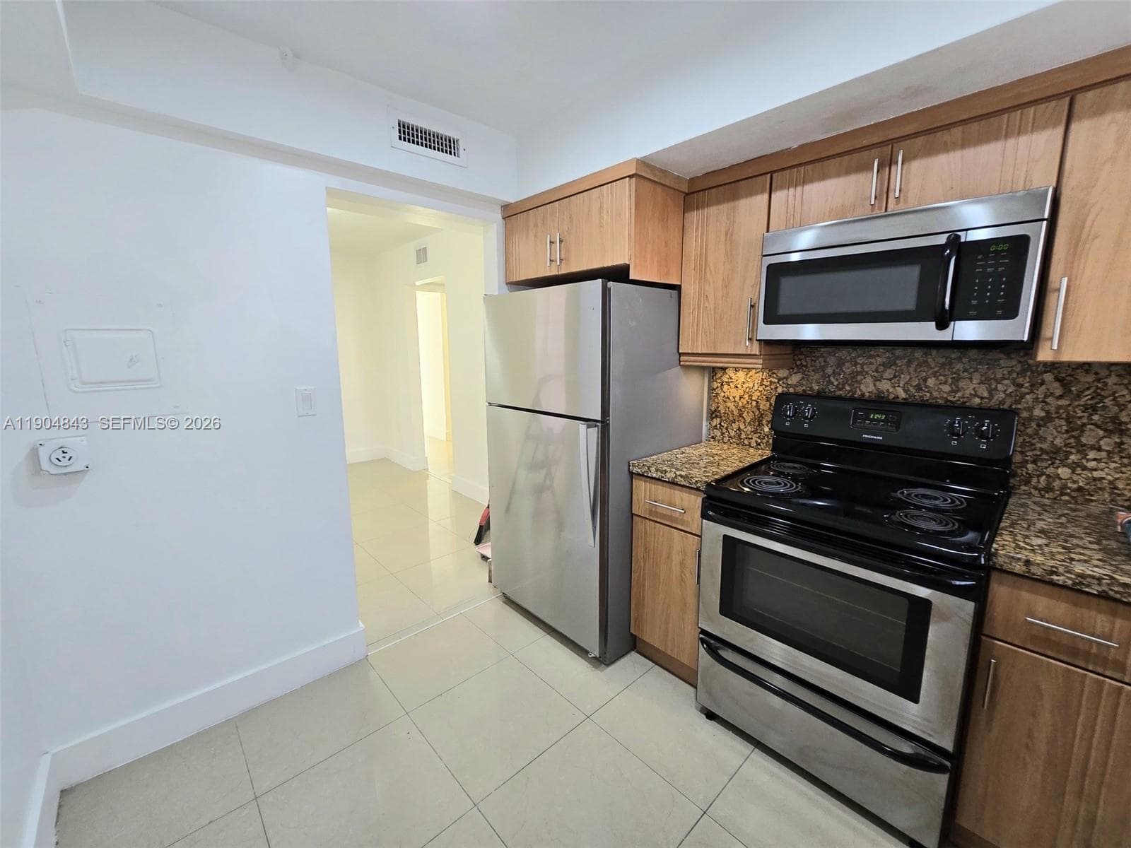 7520 SW 82nd St # G118, Miami FL 33143 — 6