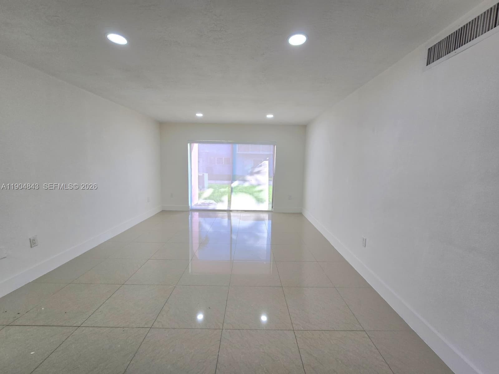 7520 SW 82nd St # G118, Miami FL 33143 — 9