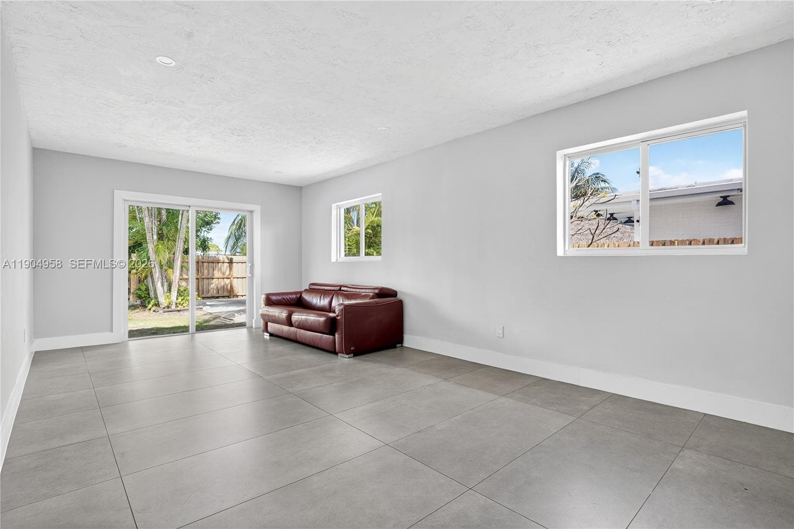 2325 NE 194 Street, Miami FL 33180 — 23
