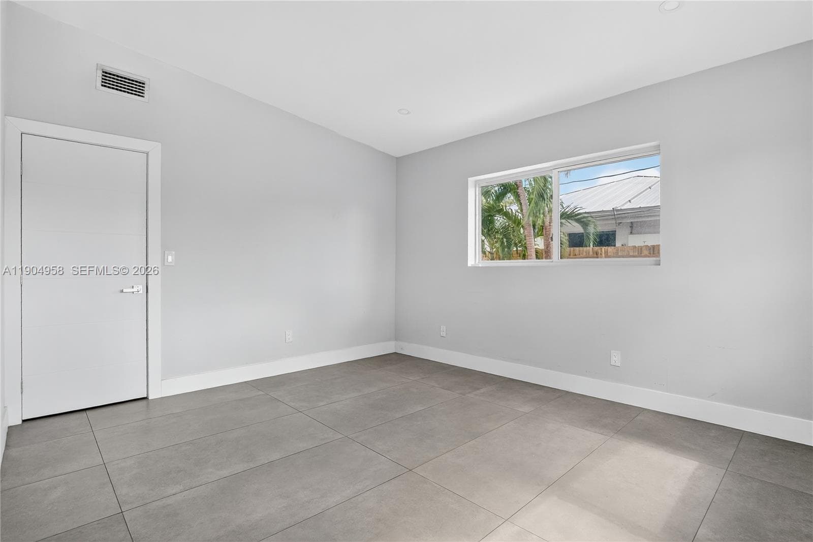 2325 NE 194 Street, Miami FL 33180 — 16