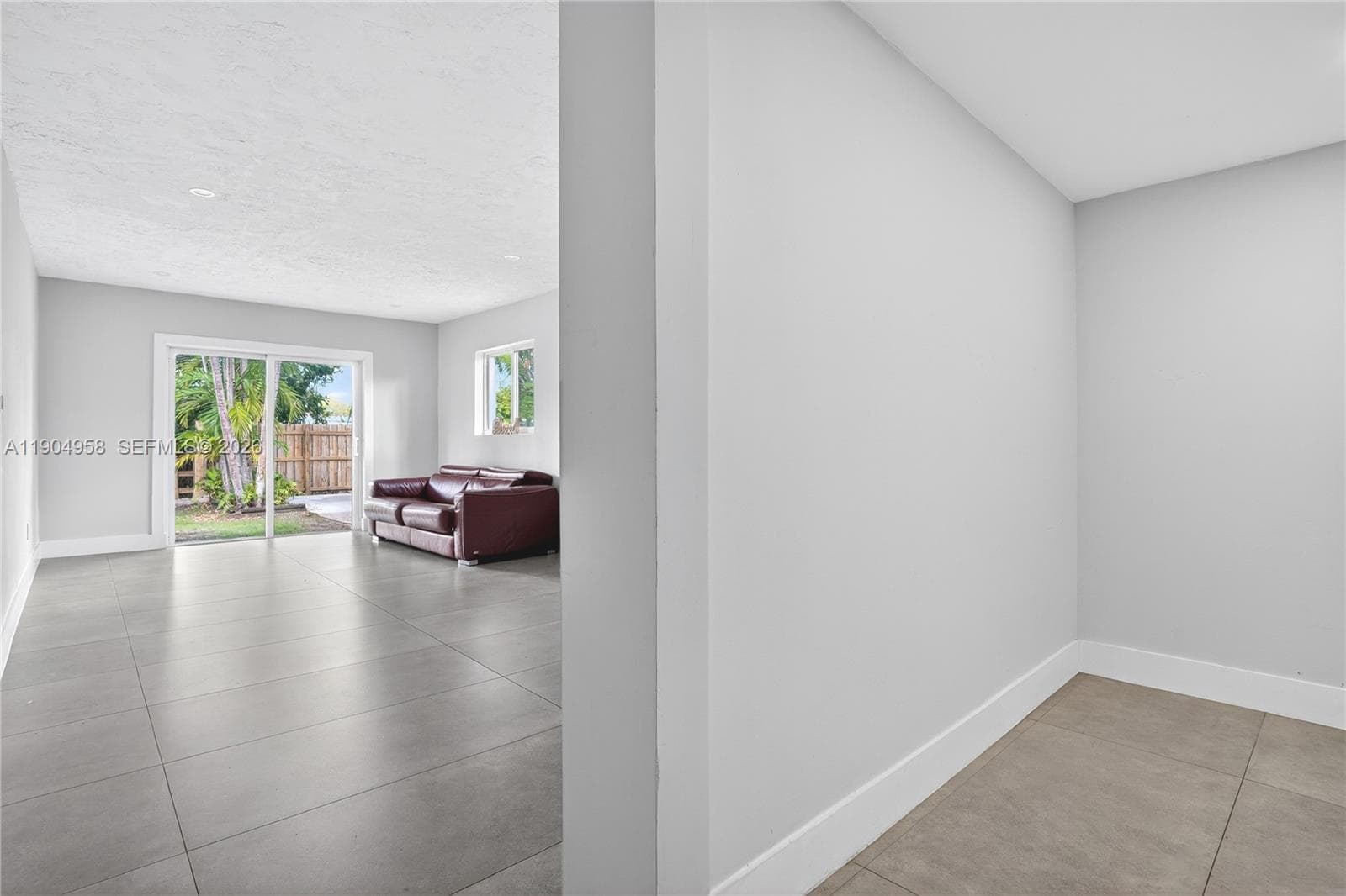 2325 NE 194 Street, Miami FL 33180 — 22