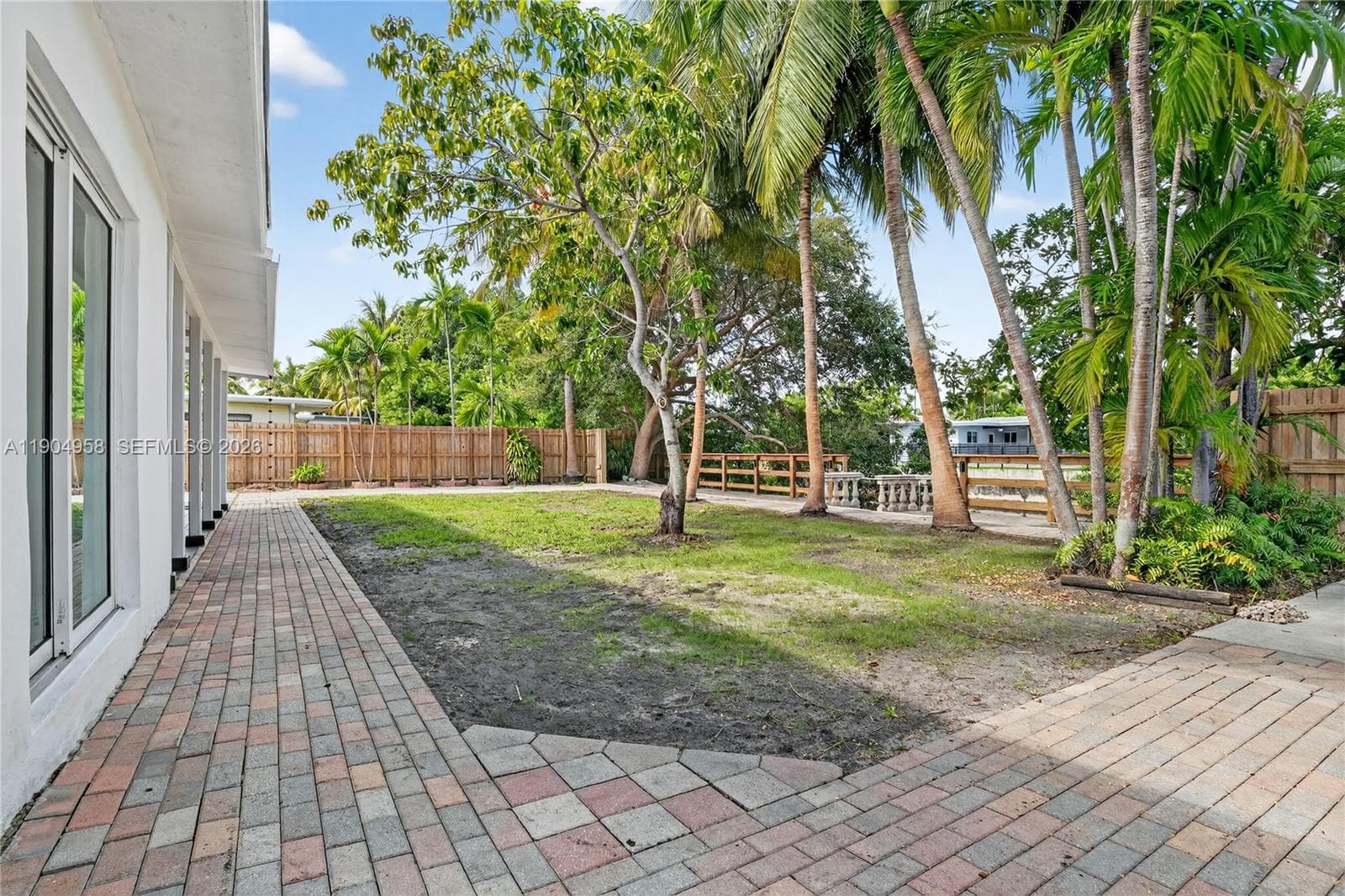 2325 NE 194 Street, Miami FL 33180 — 28