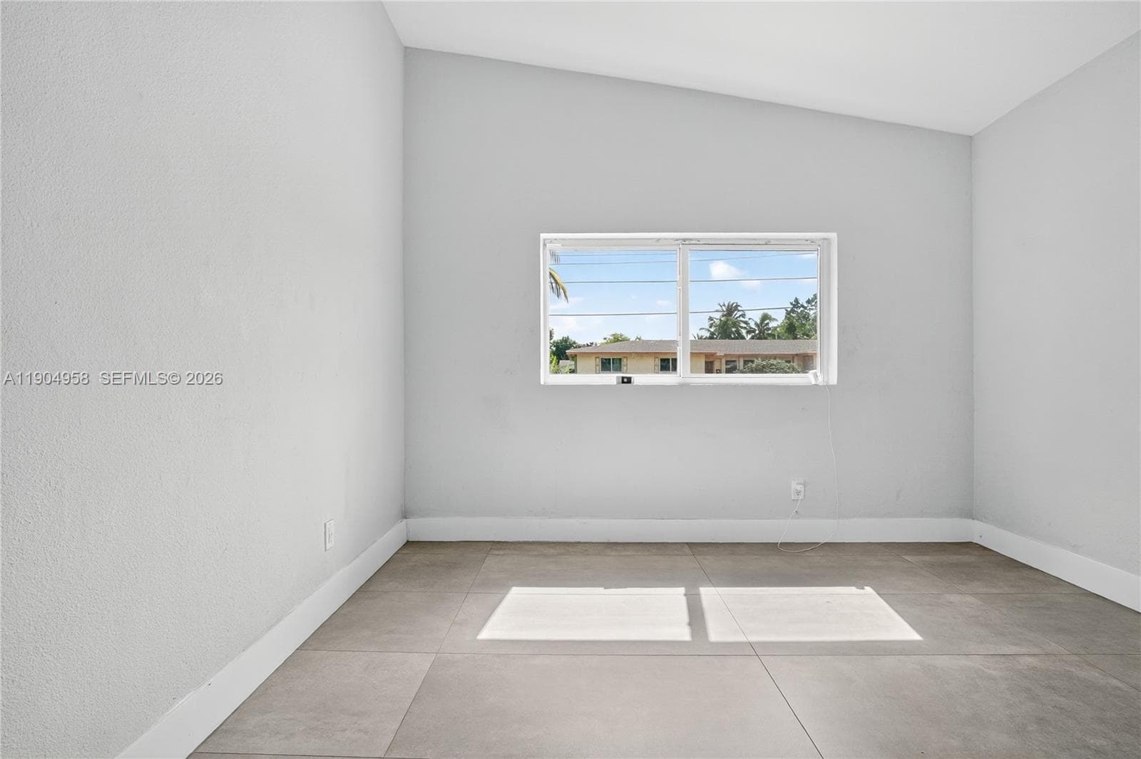 2325 NE 194 Street, Miami FL 33180 — 20