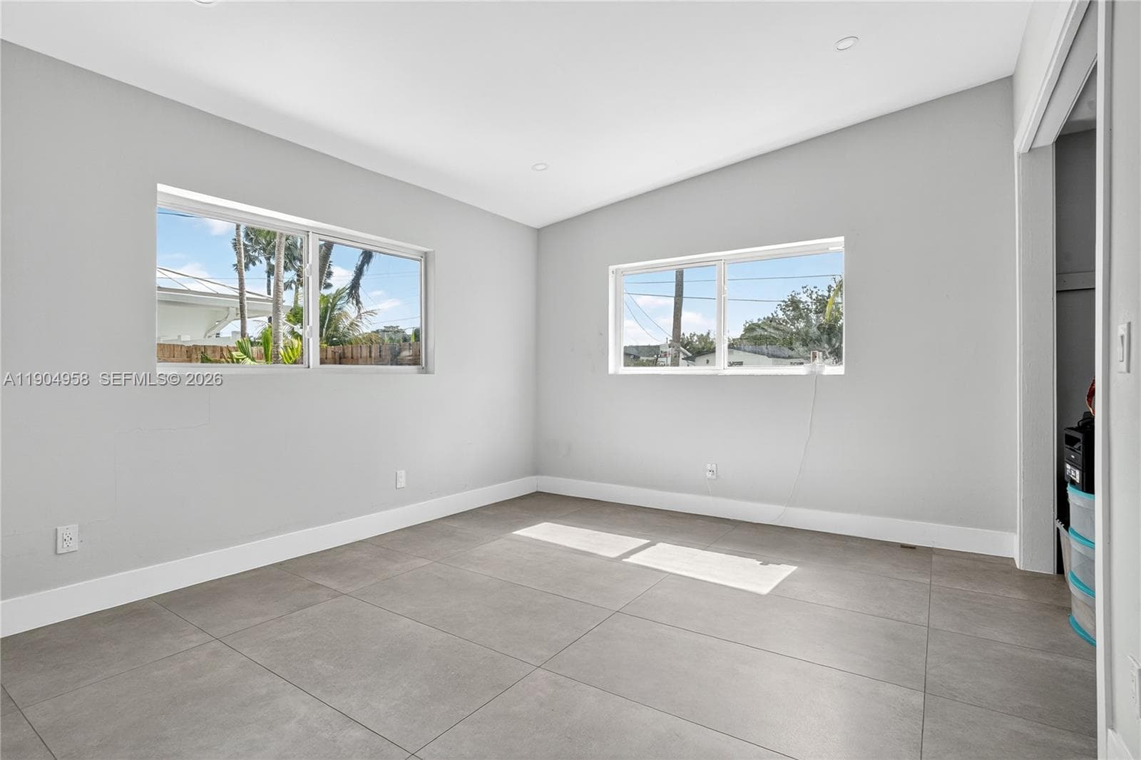2325 NE 194 Street, Miami FL 33180 — 15