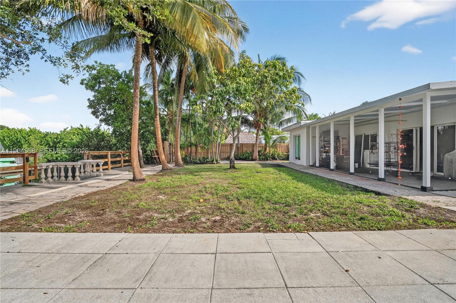 2325 NE 194 Street, Miami FL 33180 — 29