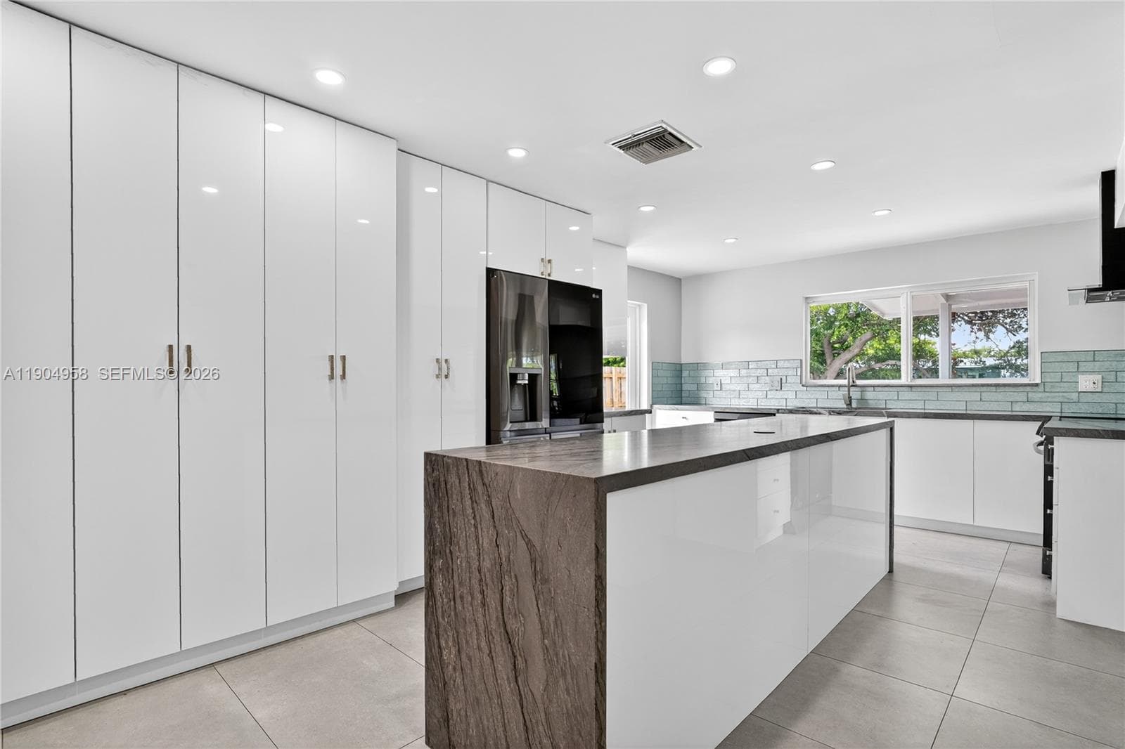 2325 NE 194 Street, Miami FL 33180 — 8