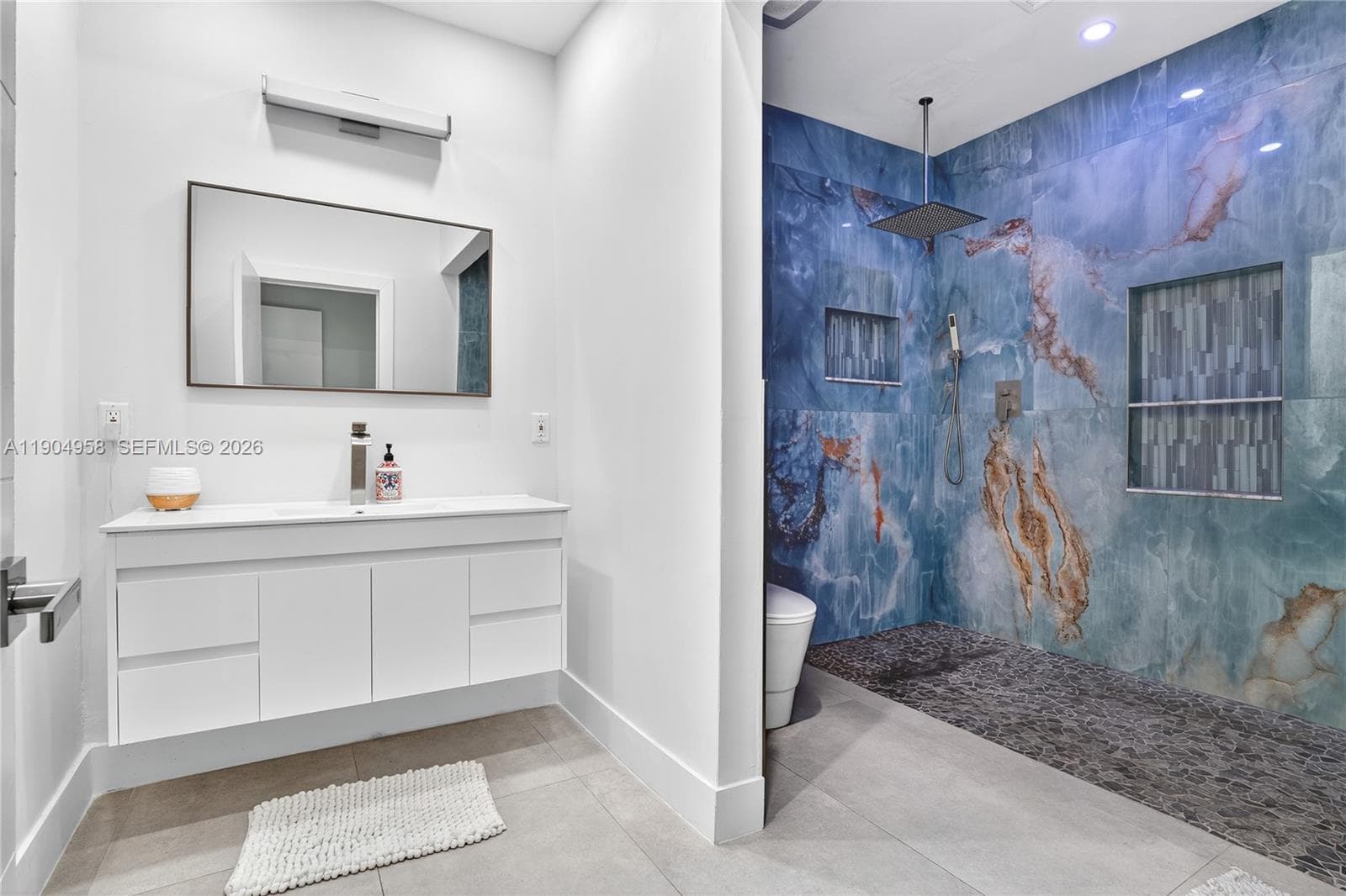 2325 NE 194 Street, Miami FL 33180 — 25