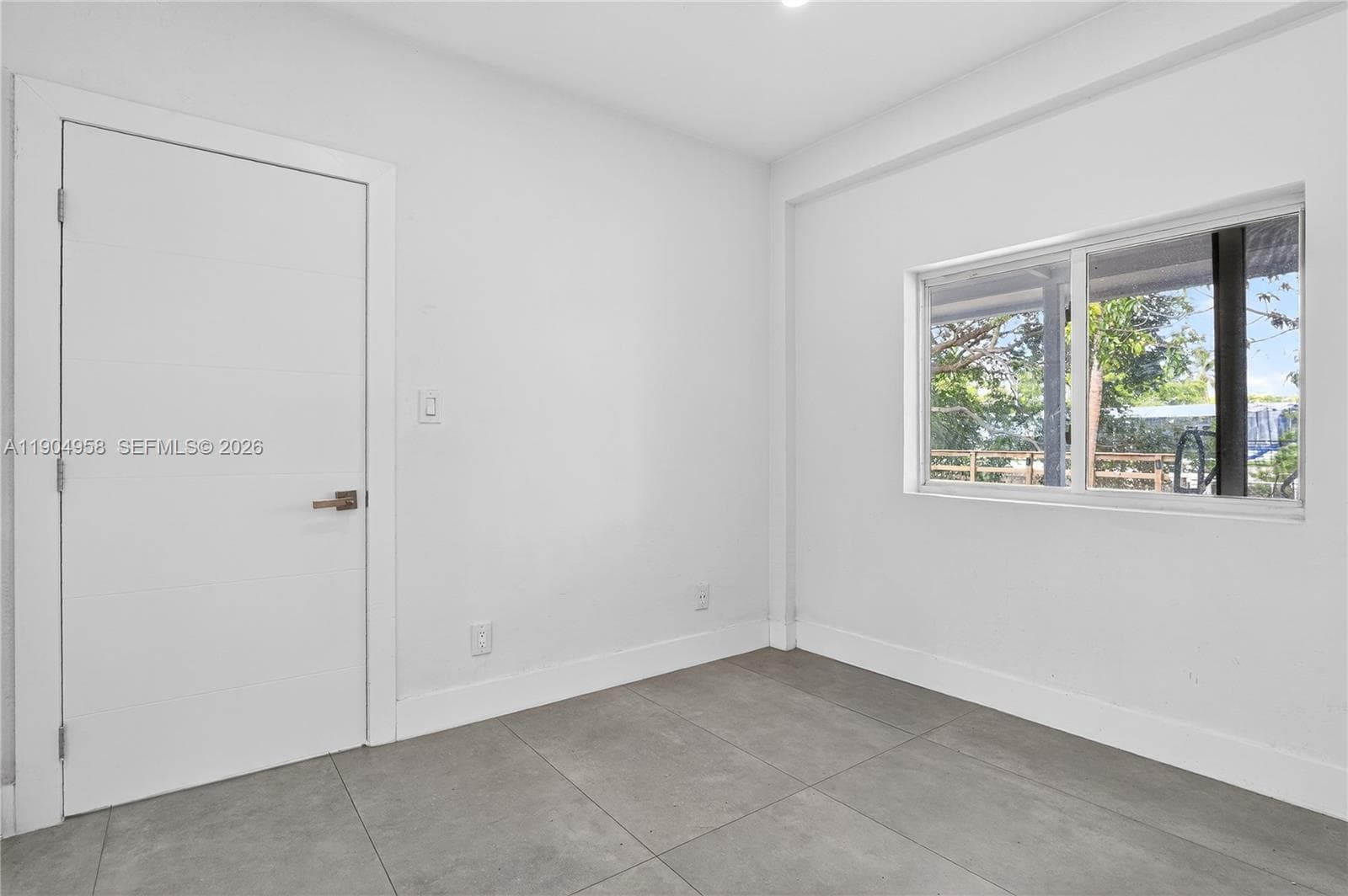 2325 NE 194 Street, Miami FL 33180 — 21