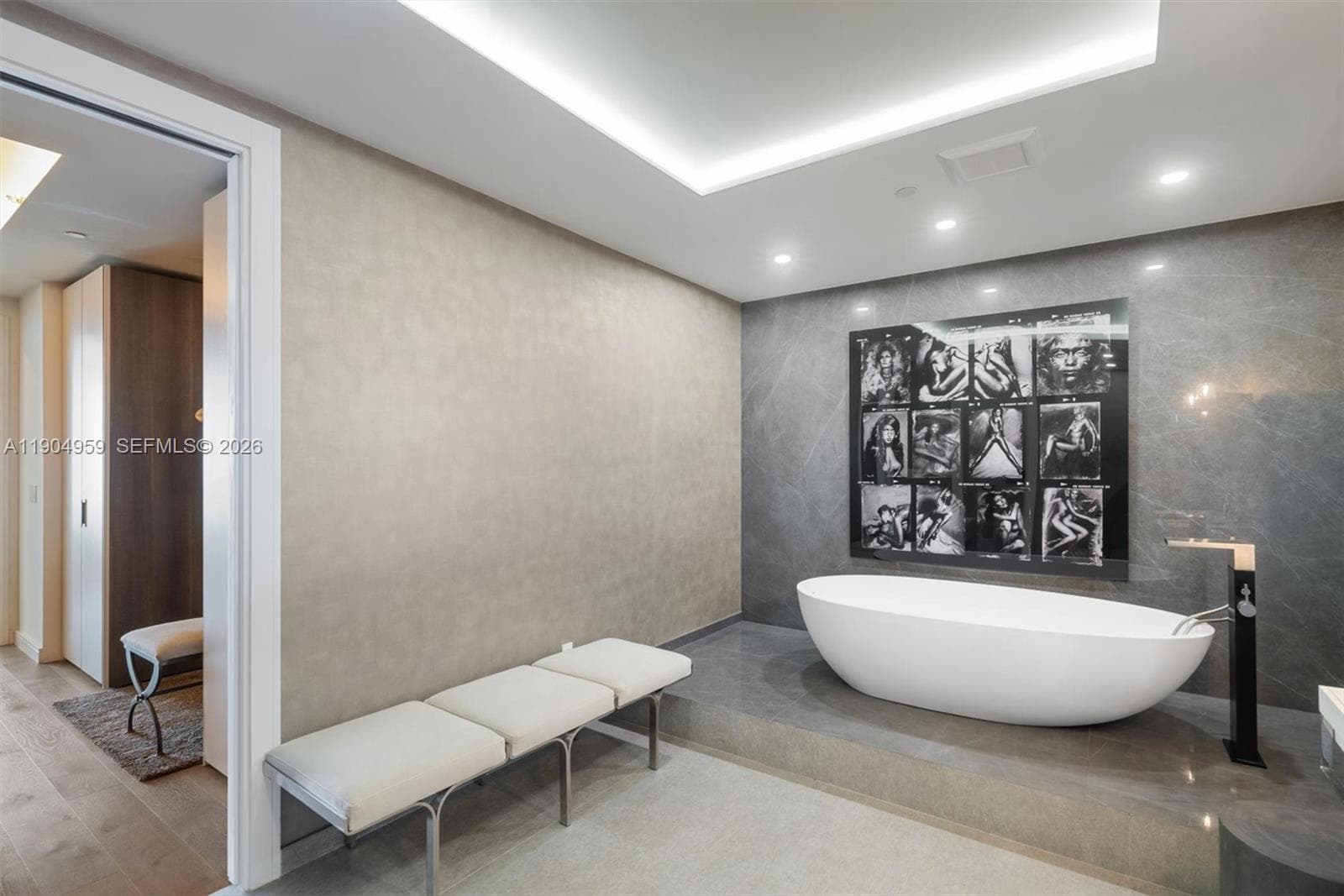 100 S Pointe Dr # 3203, Miami Beach FL 33139 — 28