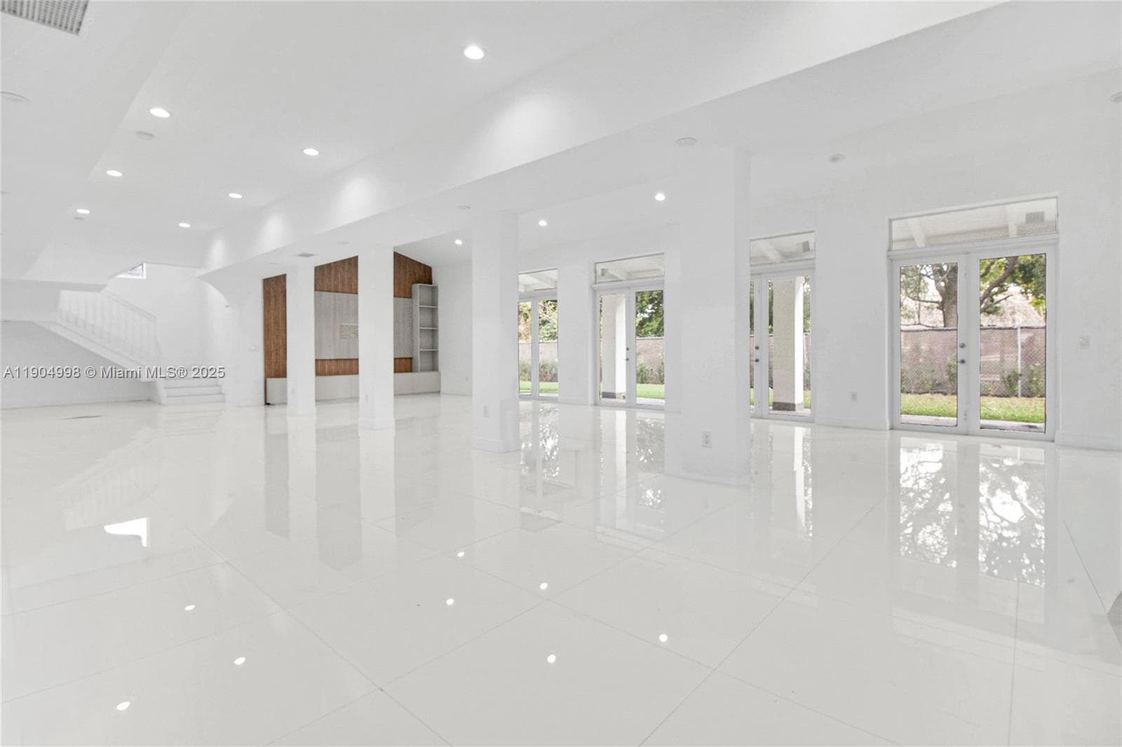 425 SW 129th Ave, Miami FL 33184 — 6