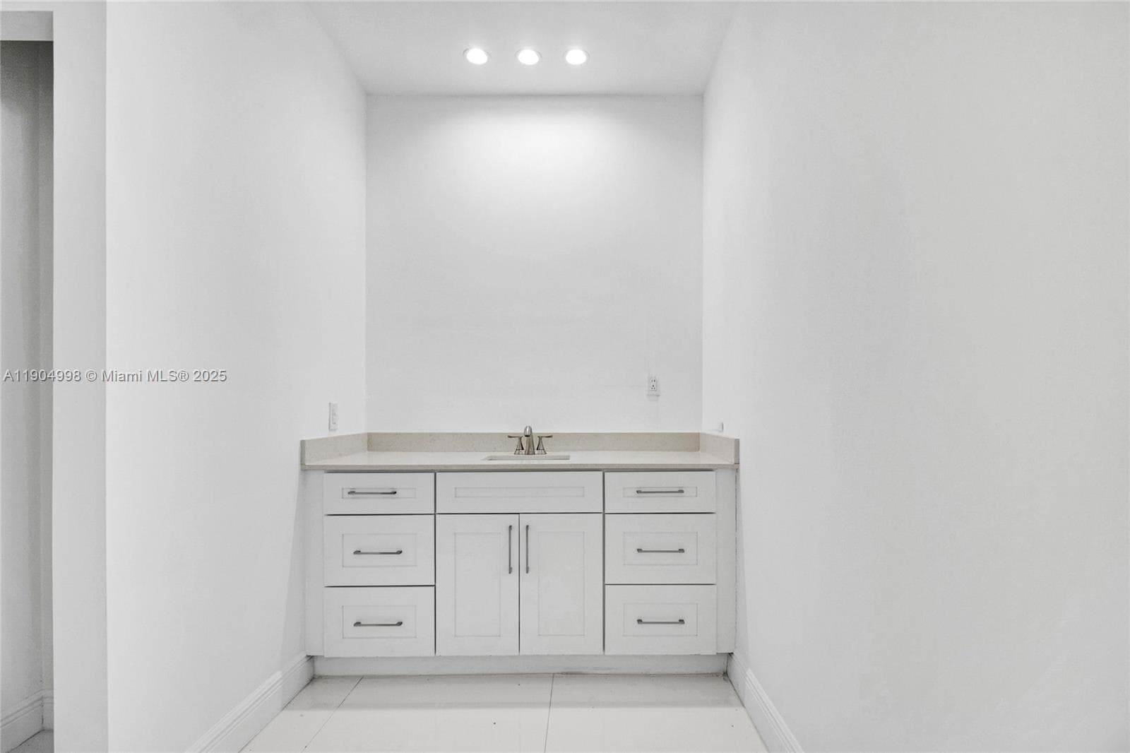 425 SW 129th Ave, Miami FL 33184 — 12