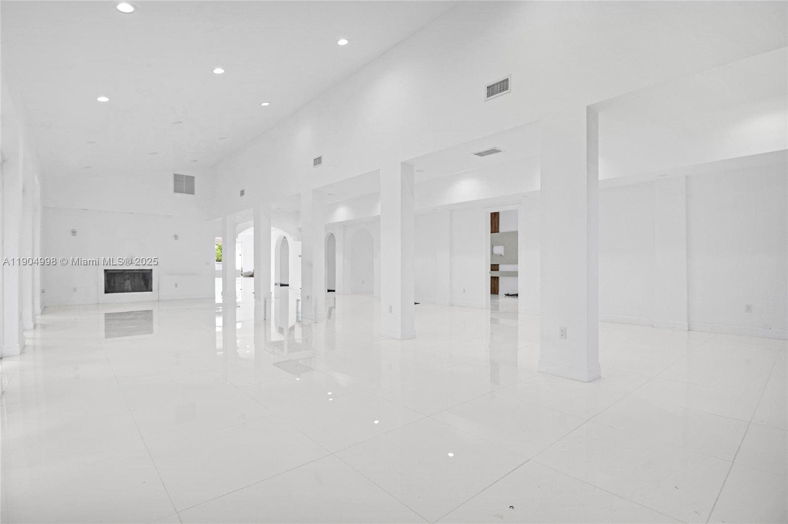 425 SW 129th Ave, Miami FL 33184 — 7
