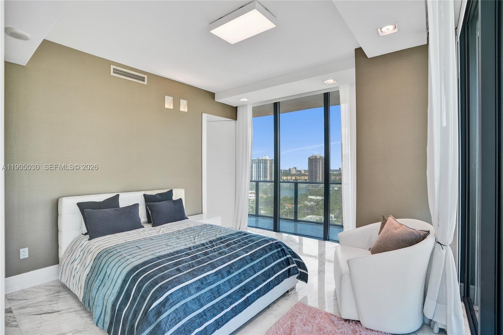 19575 Collins Ave # 16, Sunny Isles Beach FL 33160 — 34
