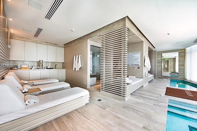 19575 Collins Ave # 16, Sunny Isles Beach FL 33160 — 65