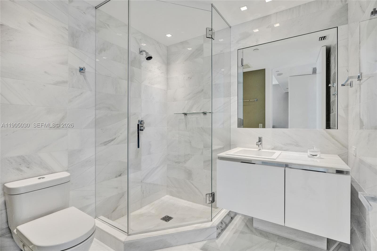 19575 Collins Ave # 16, Sunny Isles Beach FL 33160 — 44