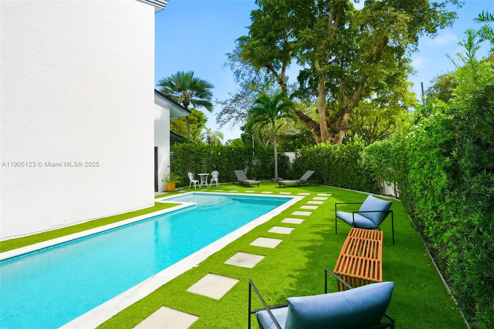 9200 NE 12th Ave, Miami Shores FL 33138 — 55