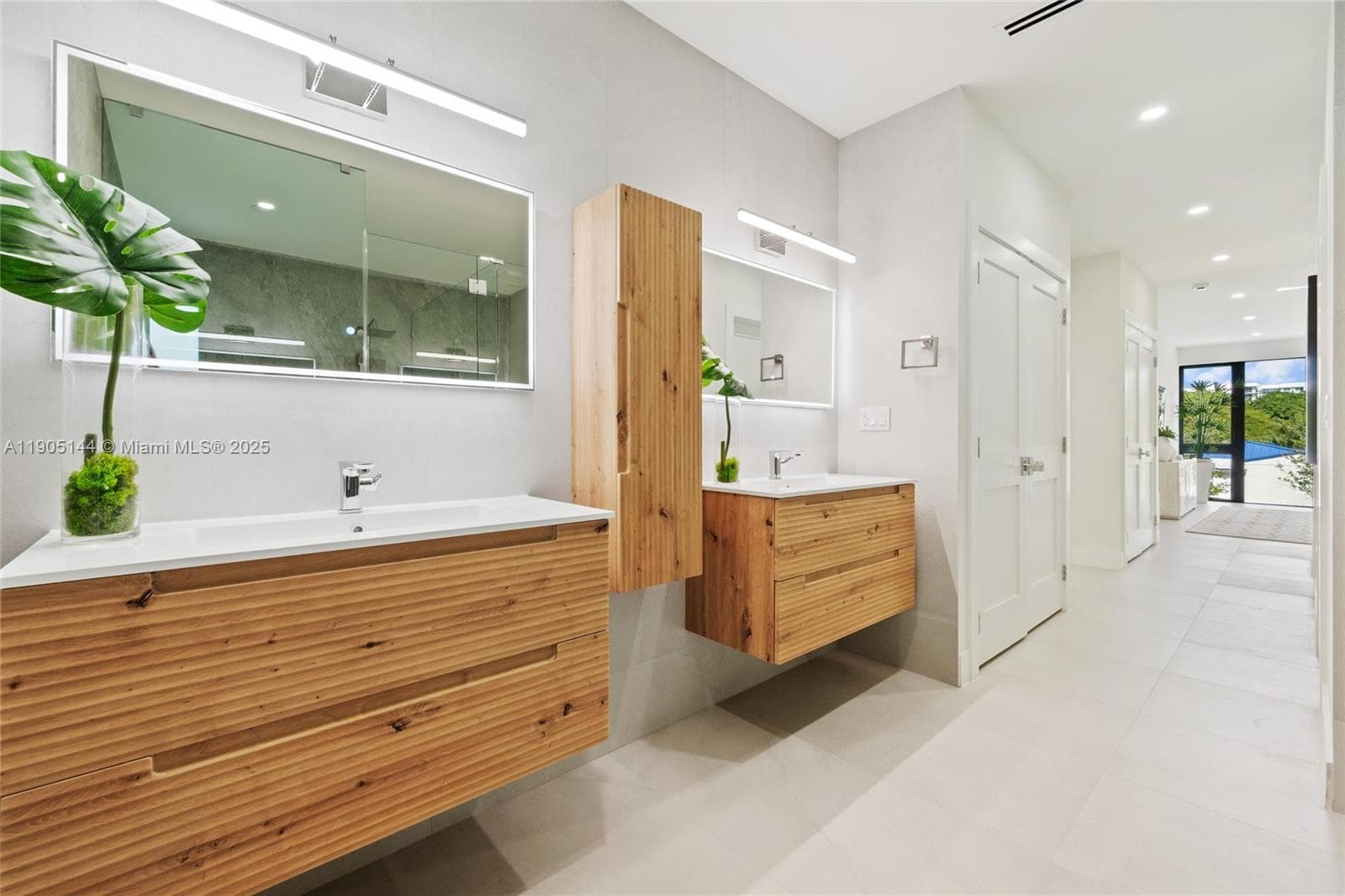 2127 SW 11th Ter, Miami FL 33135 — 14