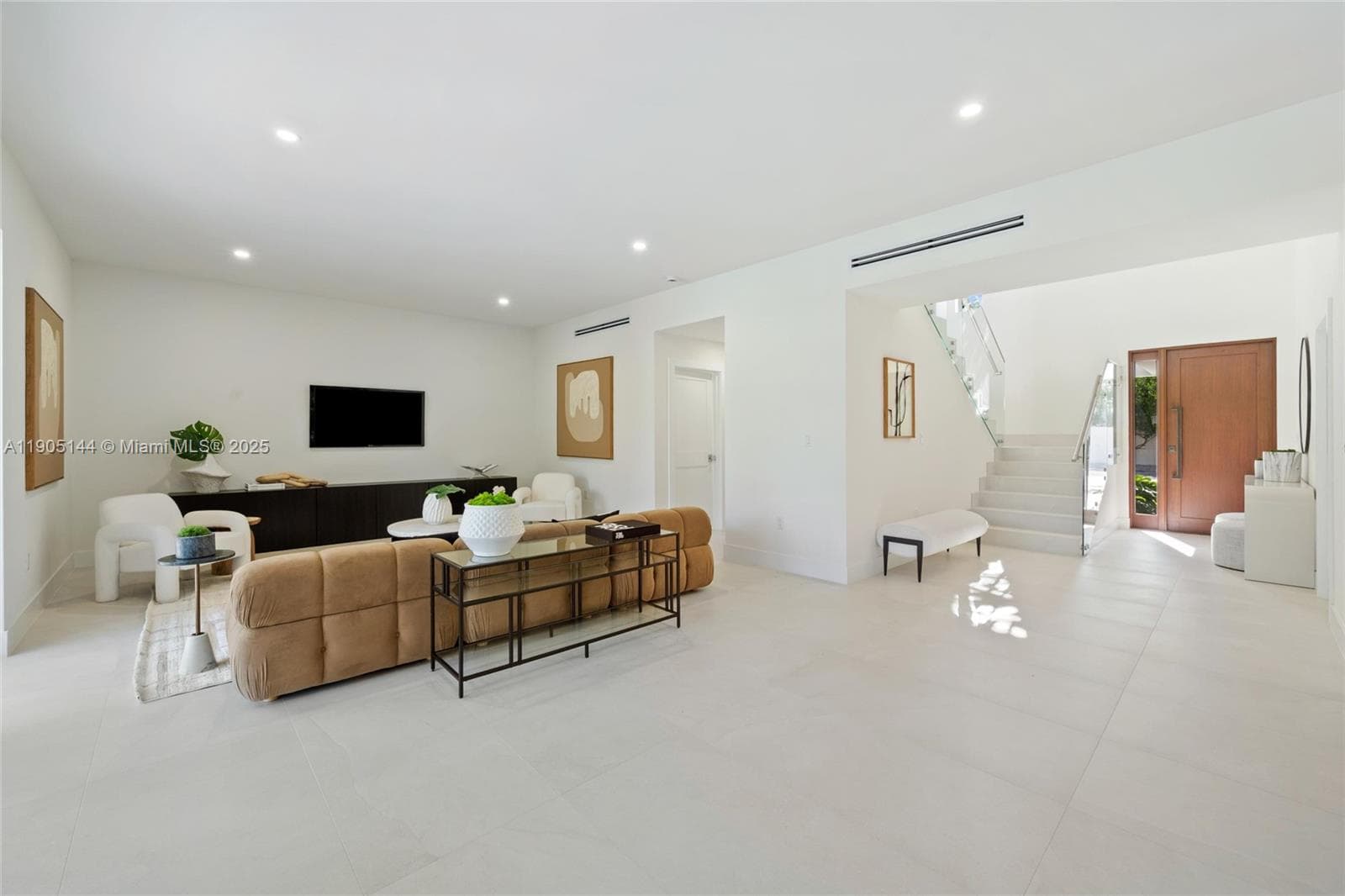 2127 SW 11th Ter, Miami FL 33135 — 4