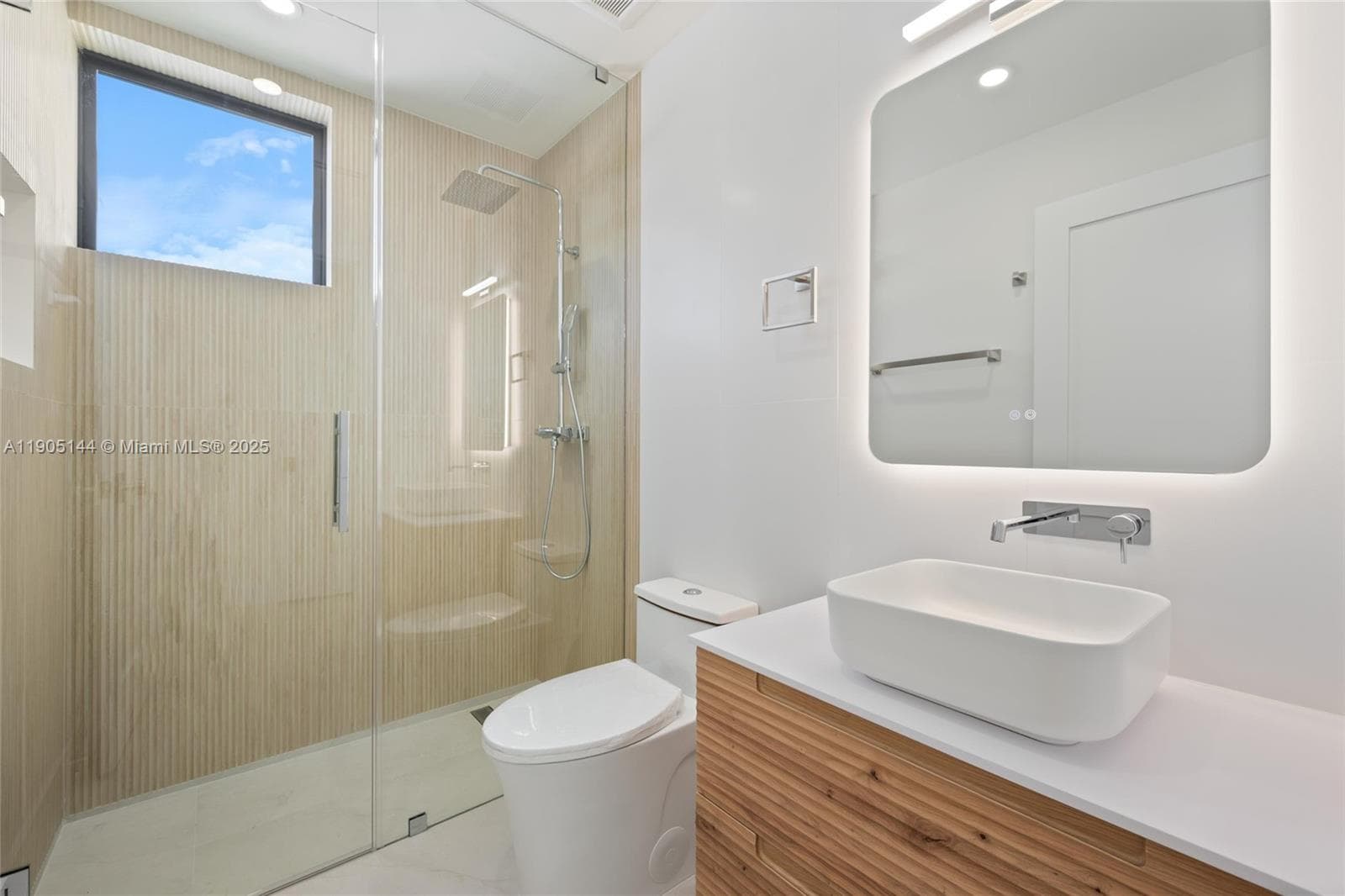 2127 SW 11th Ter, Miami FL 33135 — 25
