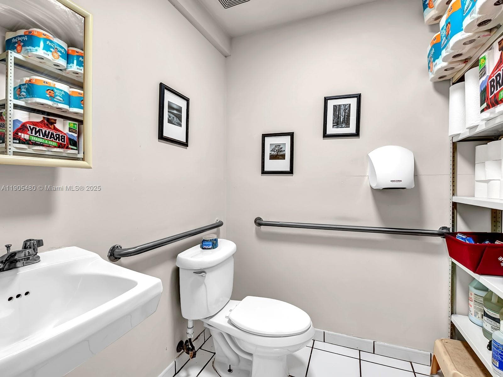 660 Miller Dr, Miami Springs FL 33166 — 17